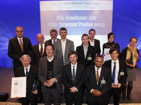 Berlin,  12.11.2013 Verleihung der Otto-Brenner-Preise 2013 im Hotel Pullmann 

C o p y r i g h t : C h r i s t i a n  v.  P o l e n t z / t r a n s i t f o t o . d e

T o r s t r a s s e 1 7 7 ,  1 0 1 1 5   B e r l i n  
T e l :  0 3 0 - 6 9 0 4 1 9 7 0 ,  F a x : 0 3 0 - 6 9 0 4 1 9 7 2
F u n k - T e l : 0 1 7 1 -8 3 4 8 9 3 9
V  e r ö f f e n t l i c h u n g  n u r  g e g e n  H o n o r a r  ( + 7 %  M W S T ) z u  d e n  a k t u e l l e n  K o n d i t i o n e n  d e r  M F M    e r l a u b t. B i t t e s c h i c k e n  S i e  u n s  e i n  B e l e g e x e m p l a r  z u